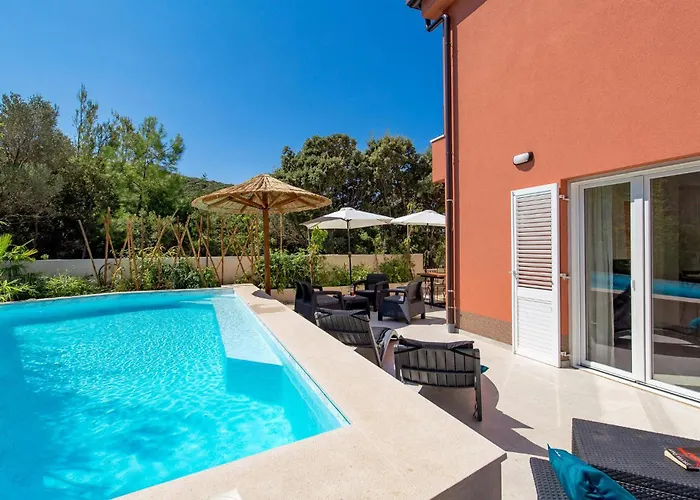 2 Bedroom Stunning In Miholascica