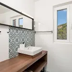 Beautiful Home In Miholascica Vikendica *
